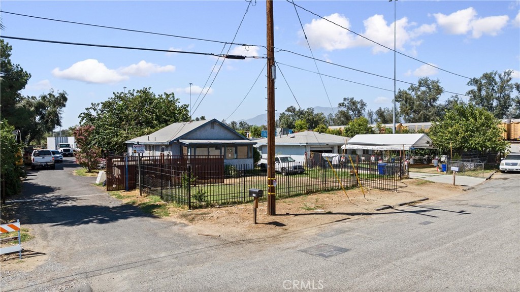 10346 Locust Avenue Property Photo 10