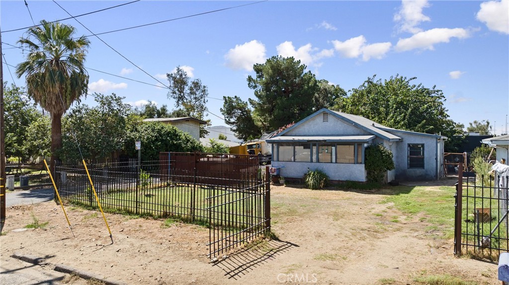 10346 Locust Avenue Property Photo 11
