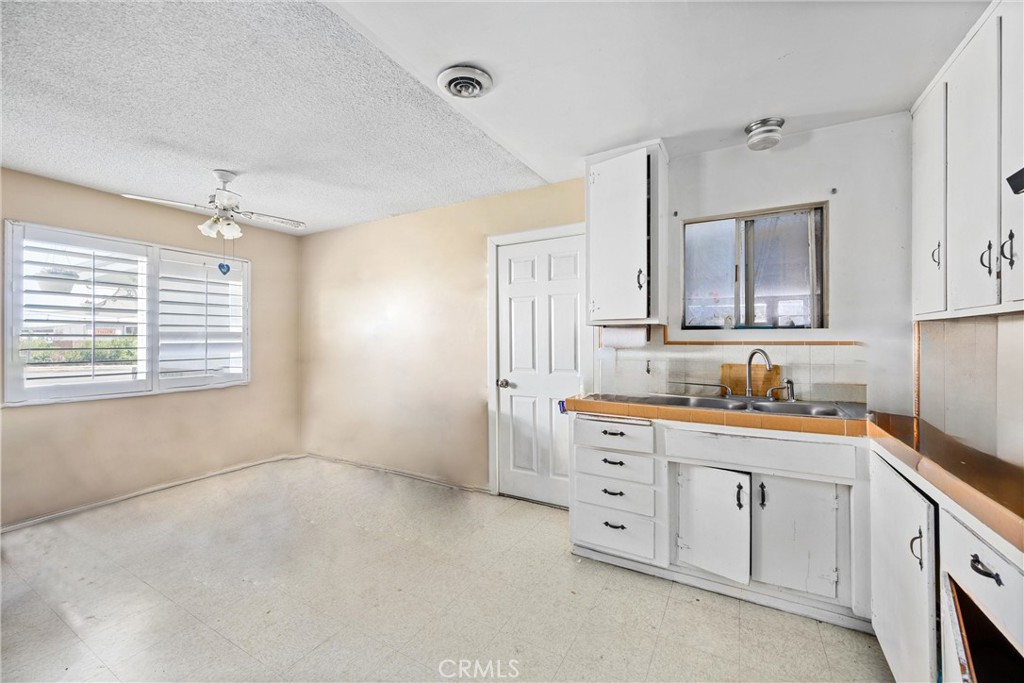 10346 Locust Avenue Property Photo 14