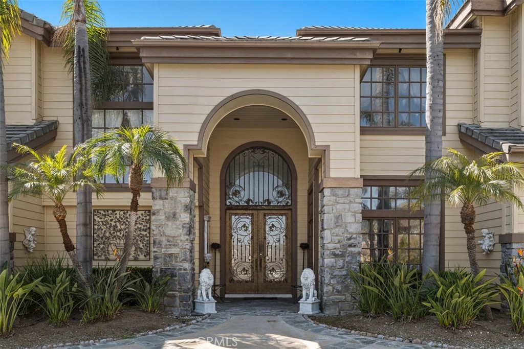 6661 Alamitos Circle Property Photo 3