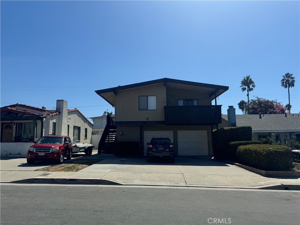 118 E Escalones Property Photo 2