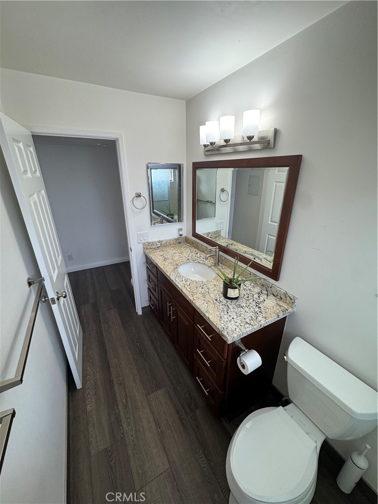 118 E Escalones Property Photo 13