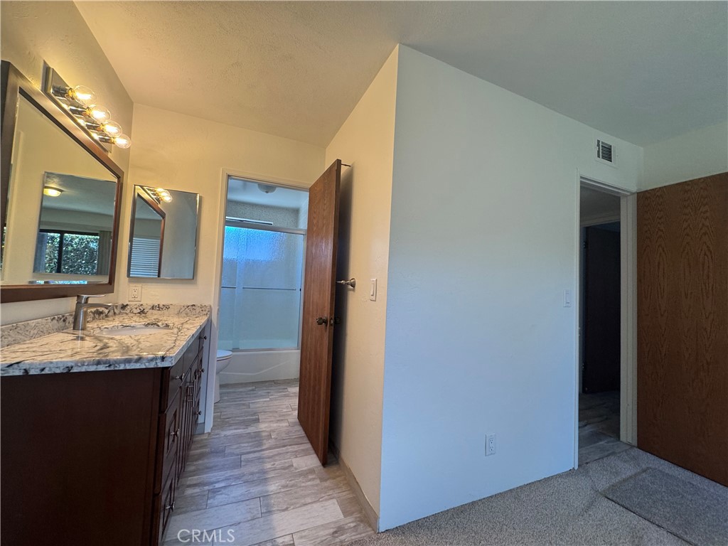 118 E Escalones Property Photo 19