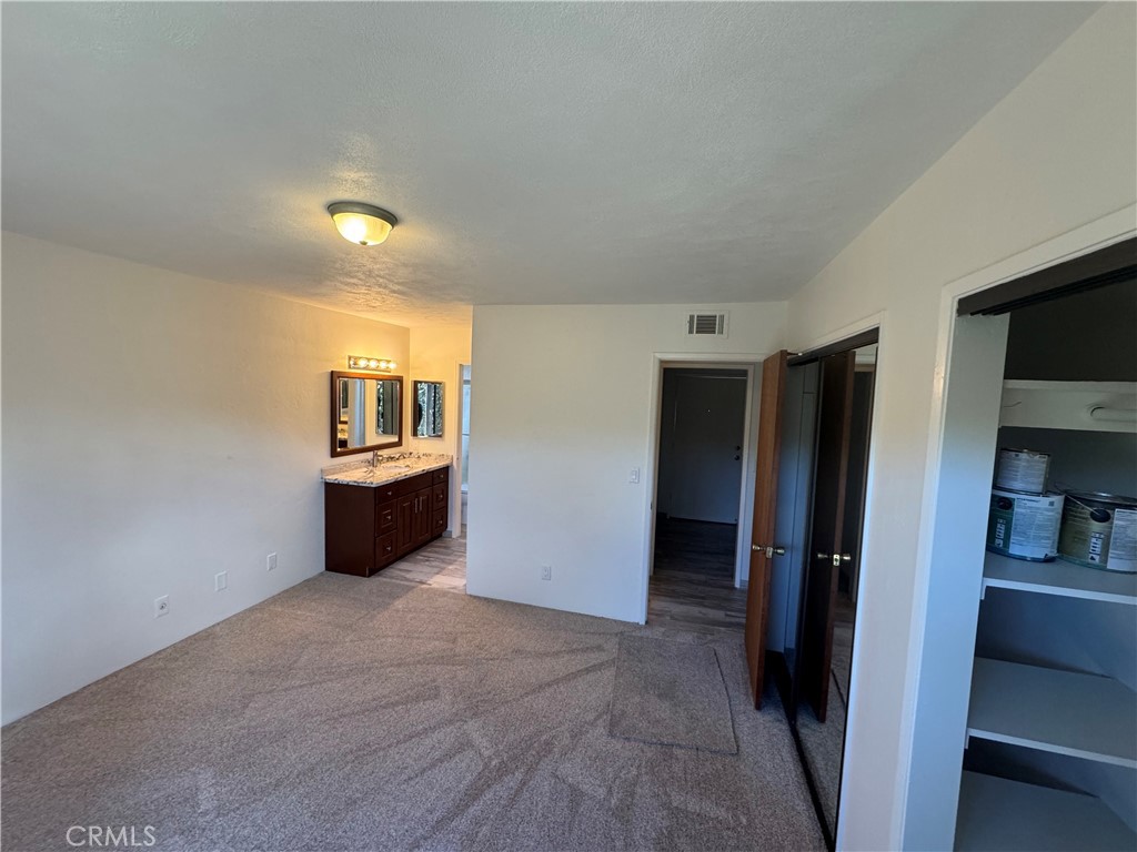 118 E Escalones Property Photo 20