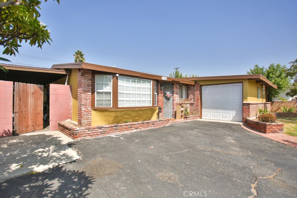 17103 E Orkney Street Property Photo
