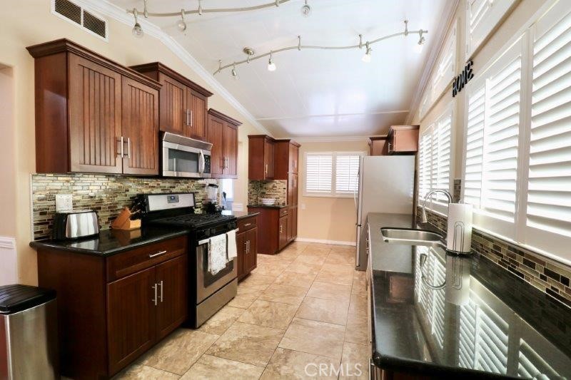 1366 Fern Lake Avenue 114 Property Photo 17