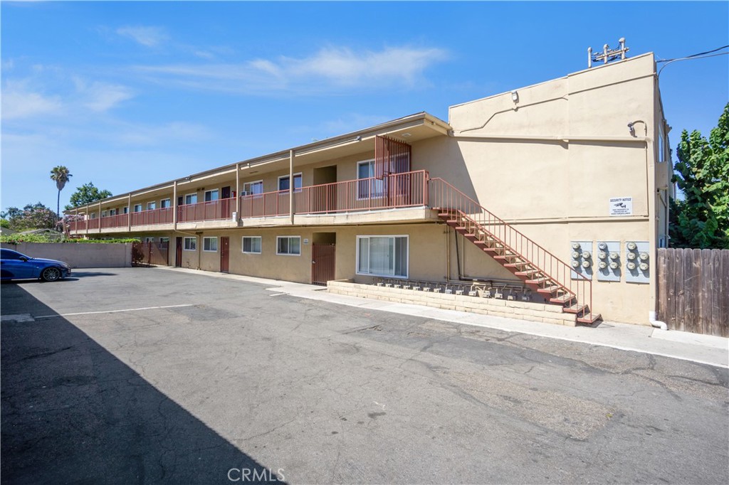 511 E Washington Avenue Property Photo 10