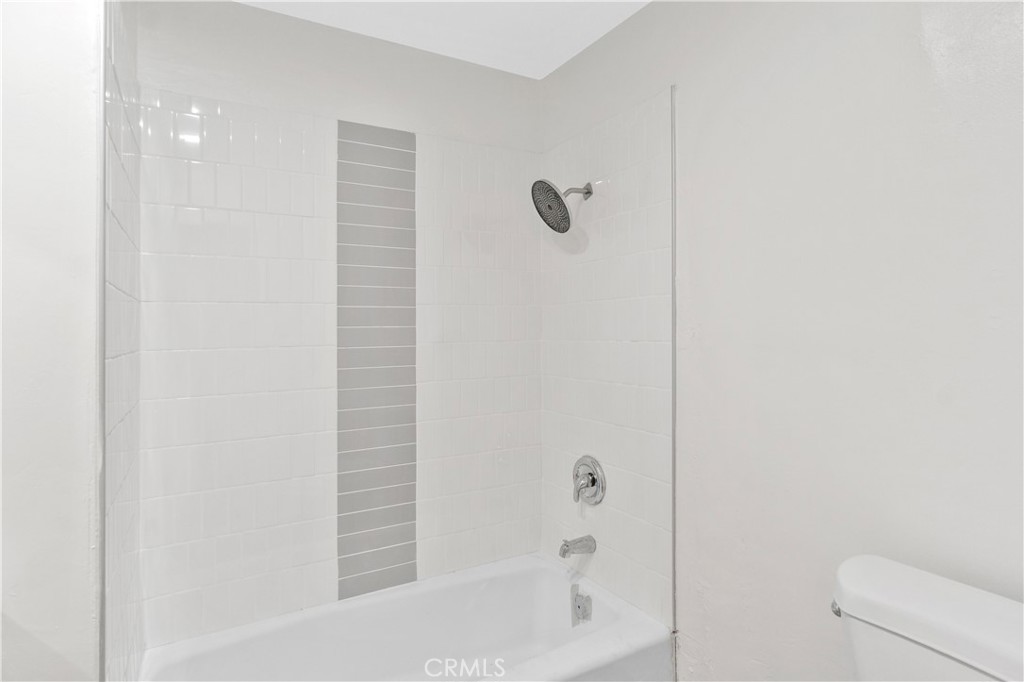 511 E Washington Avenue Property Photo 19