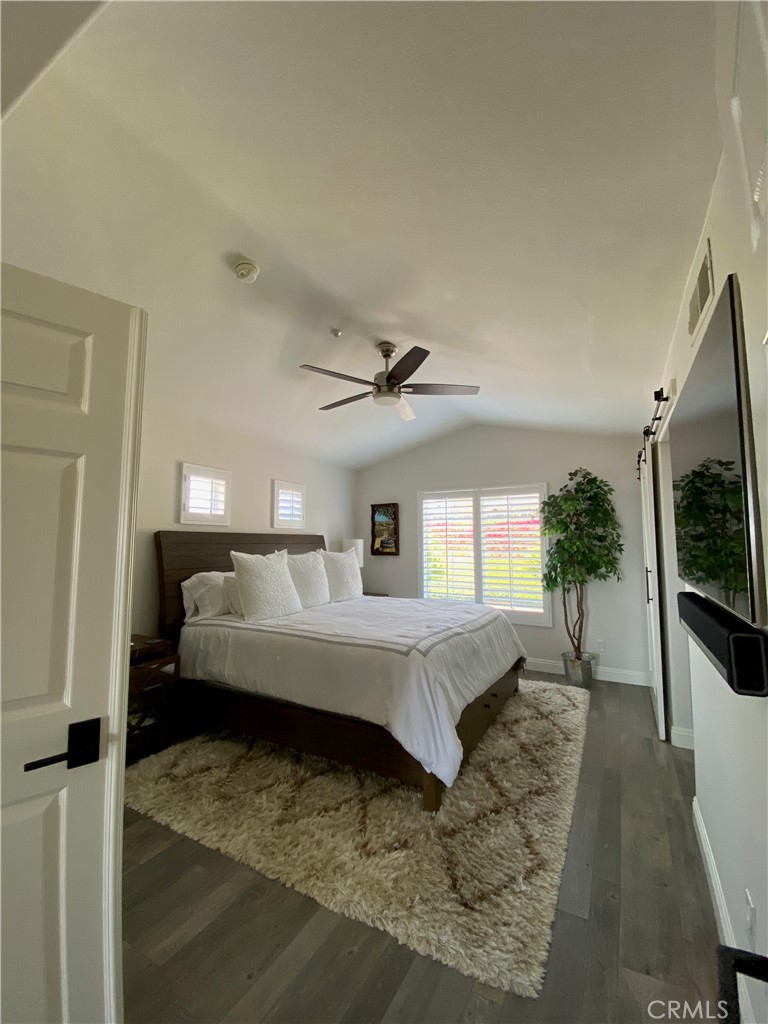 25 Ville Franche Property Photo 34