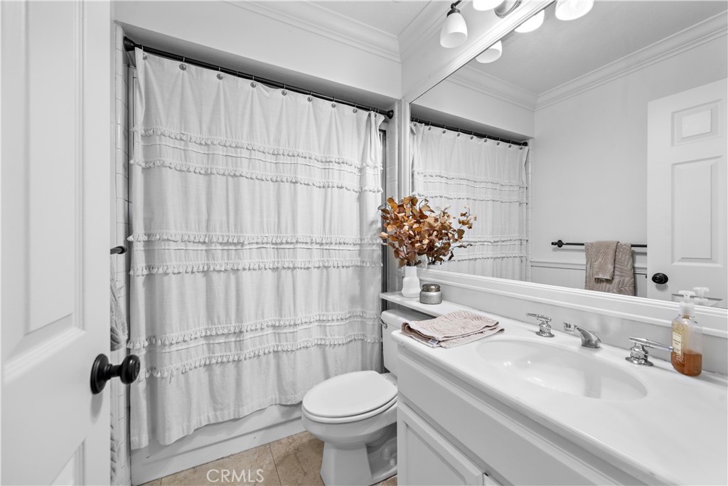 199 S Amberwood Street Property Photo 18