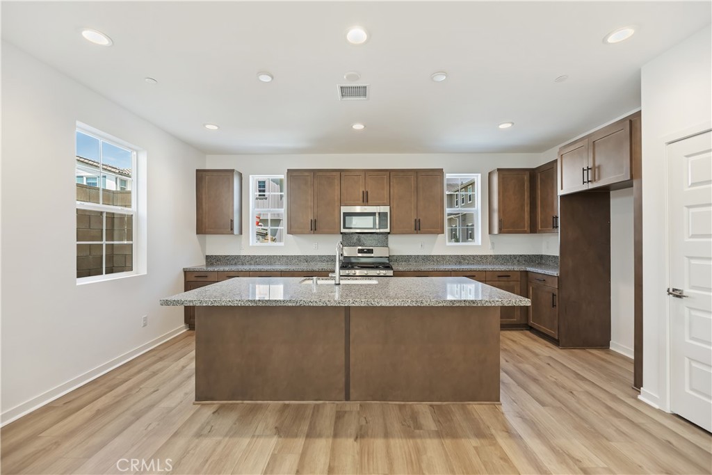 6974 Mallow Drive Property Photo 6