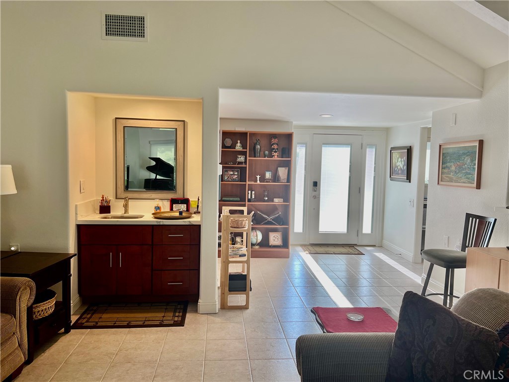 5438 Via Carrizo A Property Photo 3