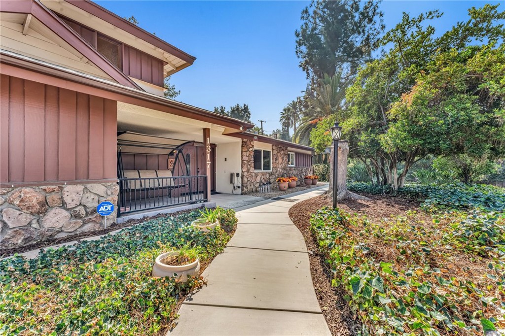 1317 Pacific Street Property Photo 29