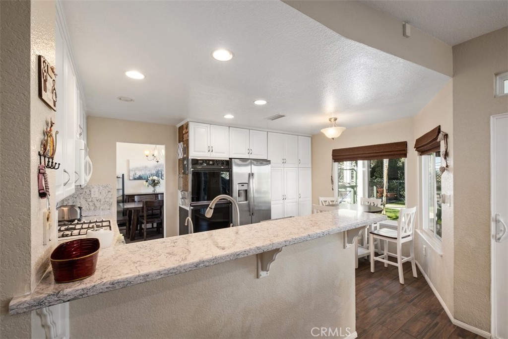 20891 Porter Ranch Road Property Photo 10