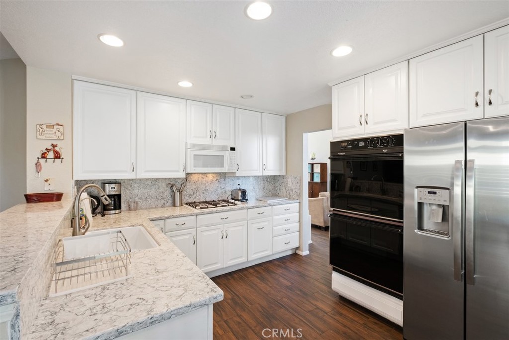 20891 Porter Ranch Road Property Photo 12