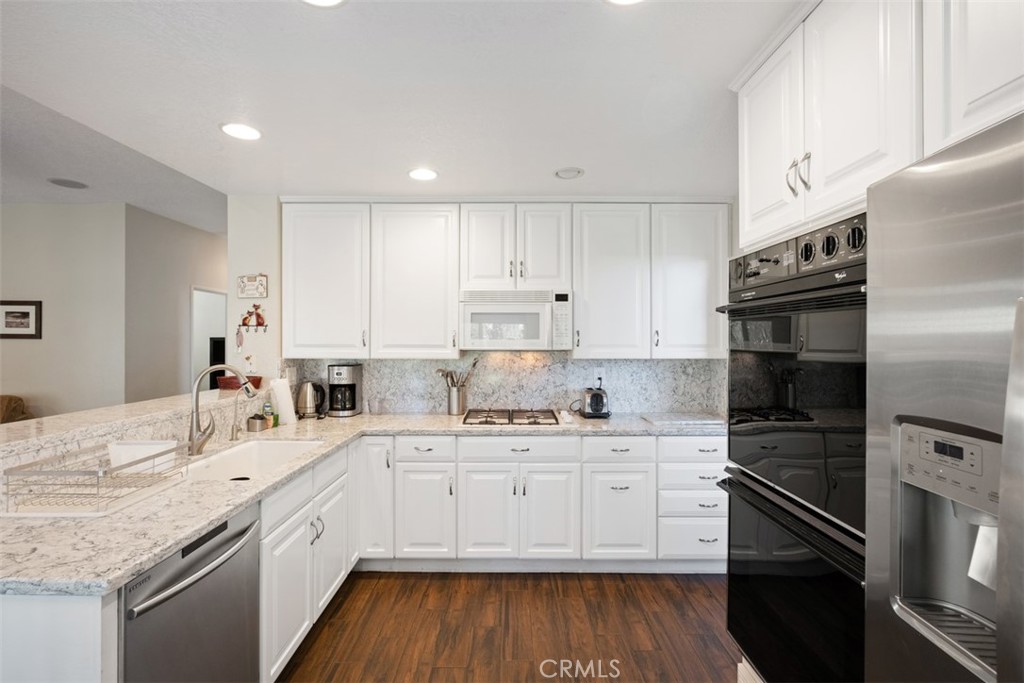 20891 Porter Ranch Road Property Photo 13