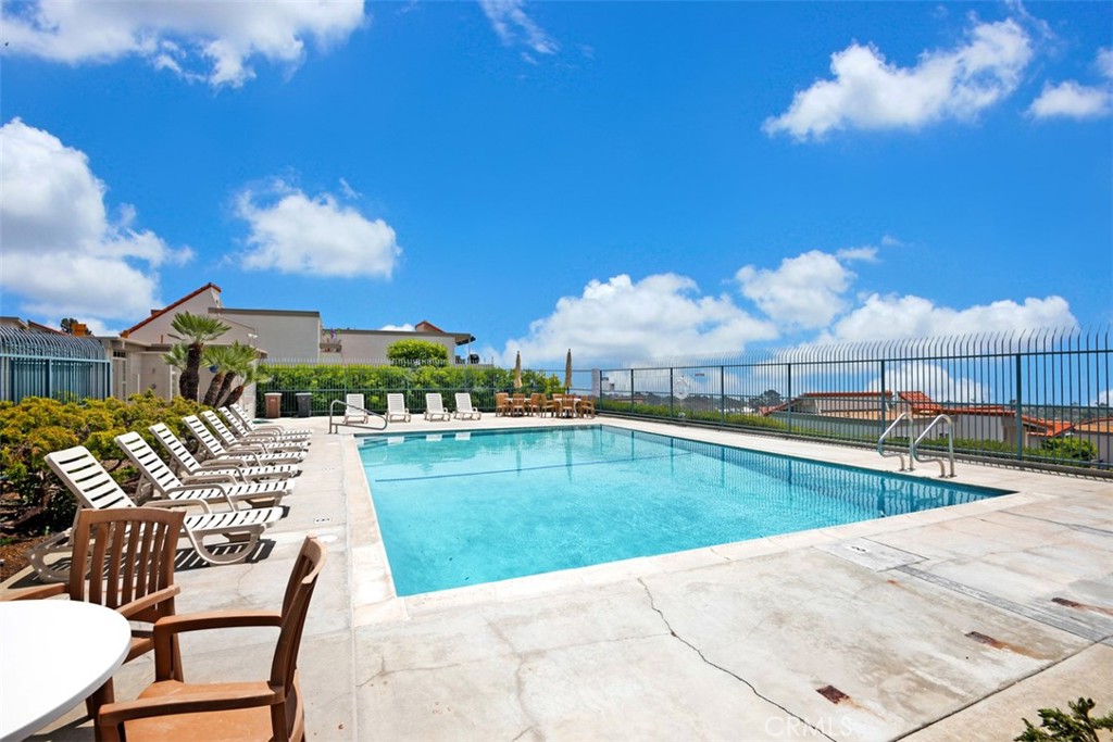 712 Calle Divino Property Photo 45