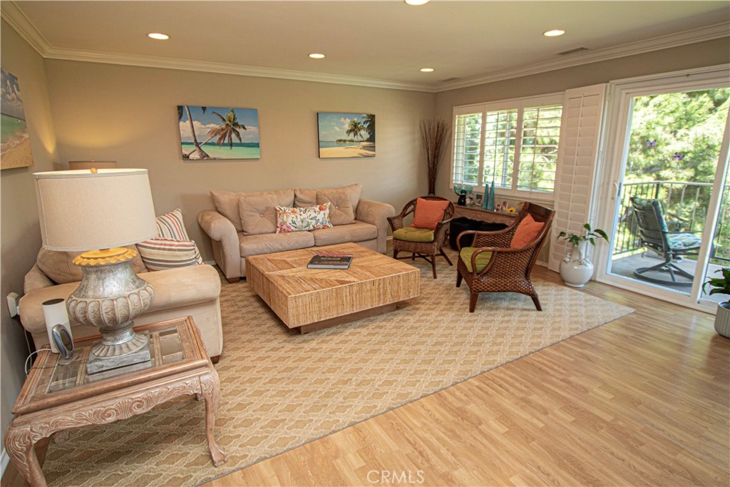 2391 Via Mariposa W 3a Property Photo 9