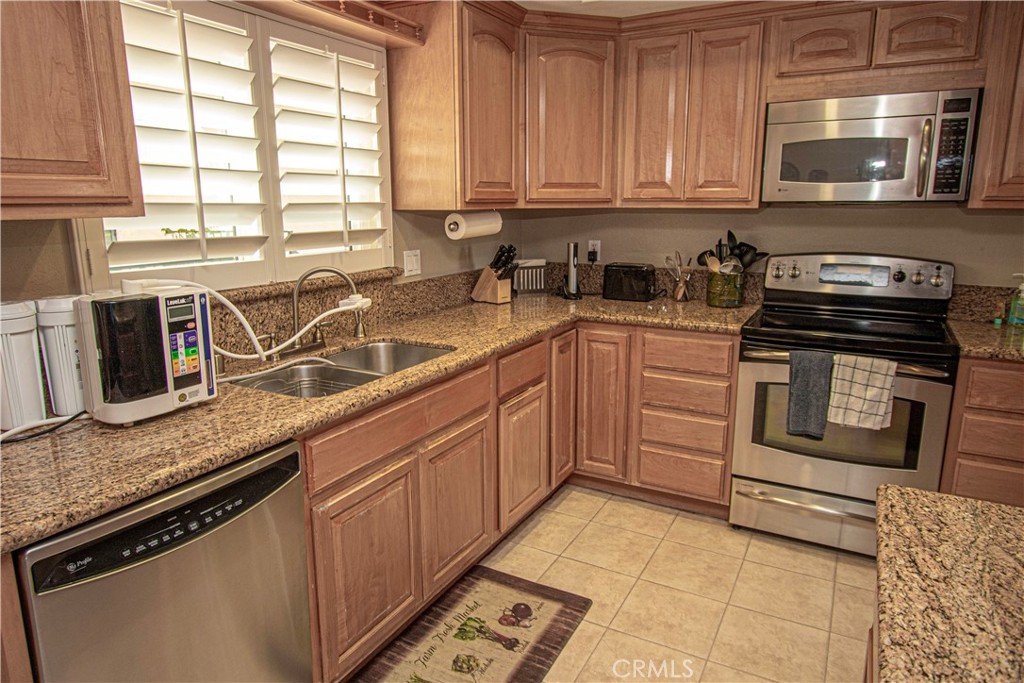 2391 Via Mariposa W 3a Property Photo 16