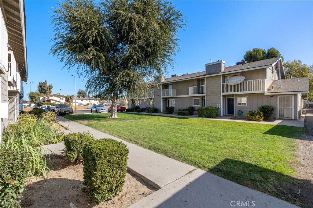 2517 7th Street Property Photo 2