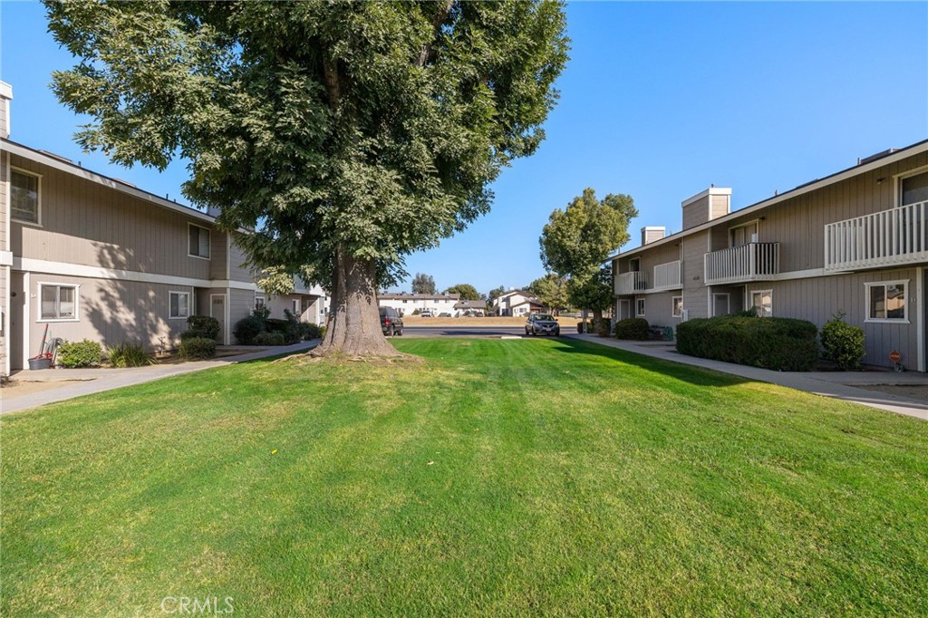 2533 7th Street Property Photo 2
