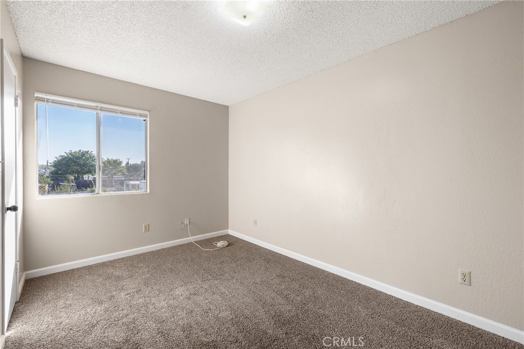 2533 7th Street Property Photo 11