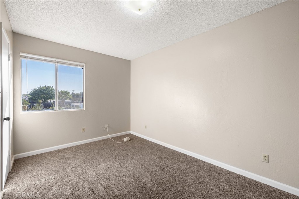 2549 7th Street Property Photo 10