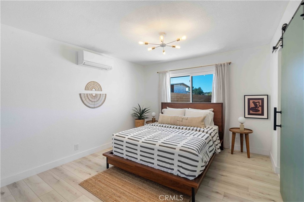 62044 Valley View Circle Property Photo 2