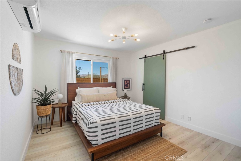 62044 Valley View Circle Property Photo 3