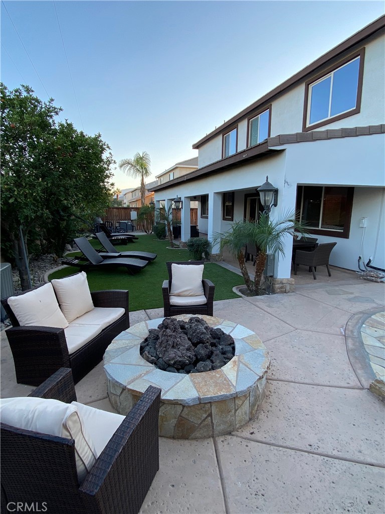 48482 Red Mountain Place Property Photo 14