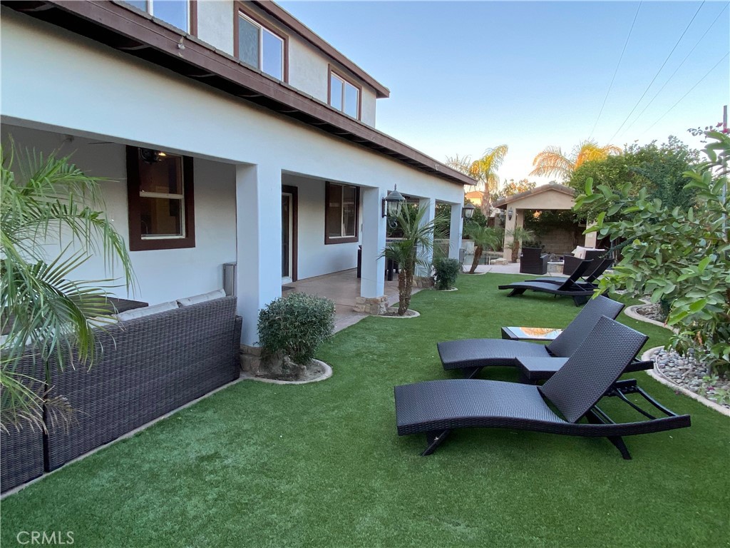 48482 Red Mountain Place Property Photo 15
