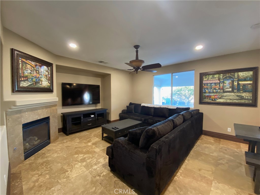 48482 Red Mountain Place Property Photo 34