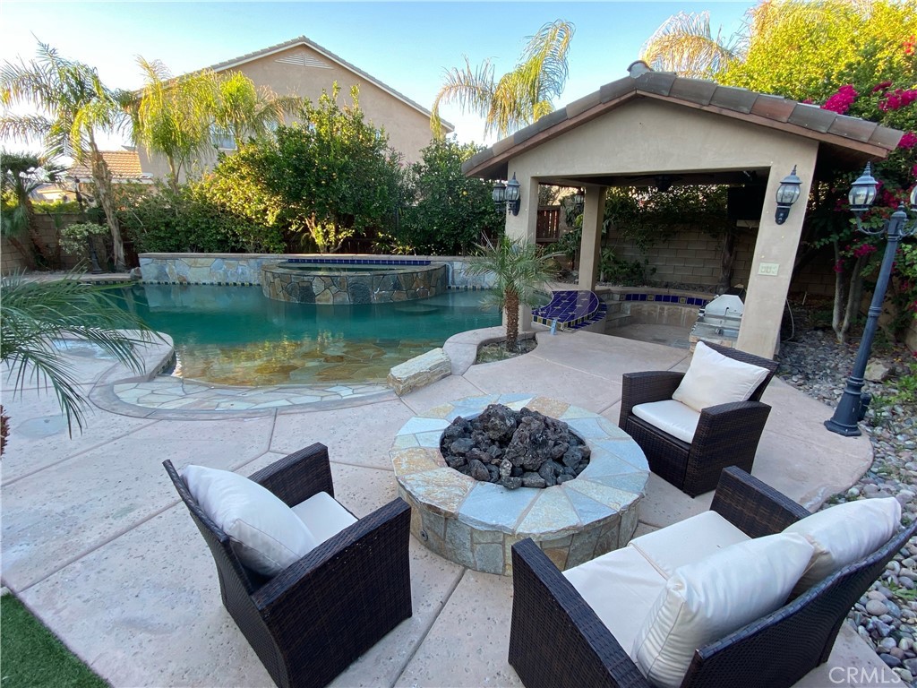 48482 Red Mountain Place Property Photo 48