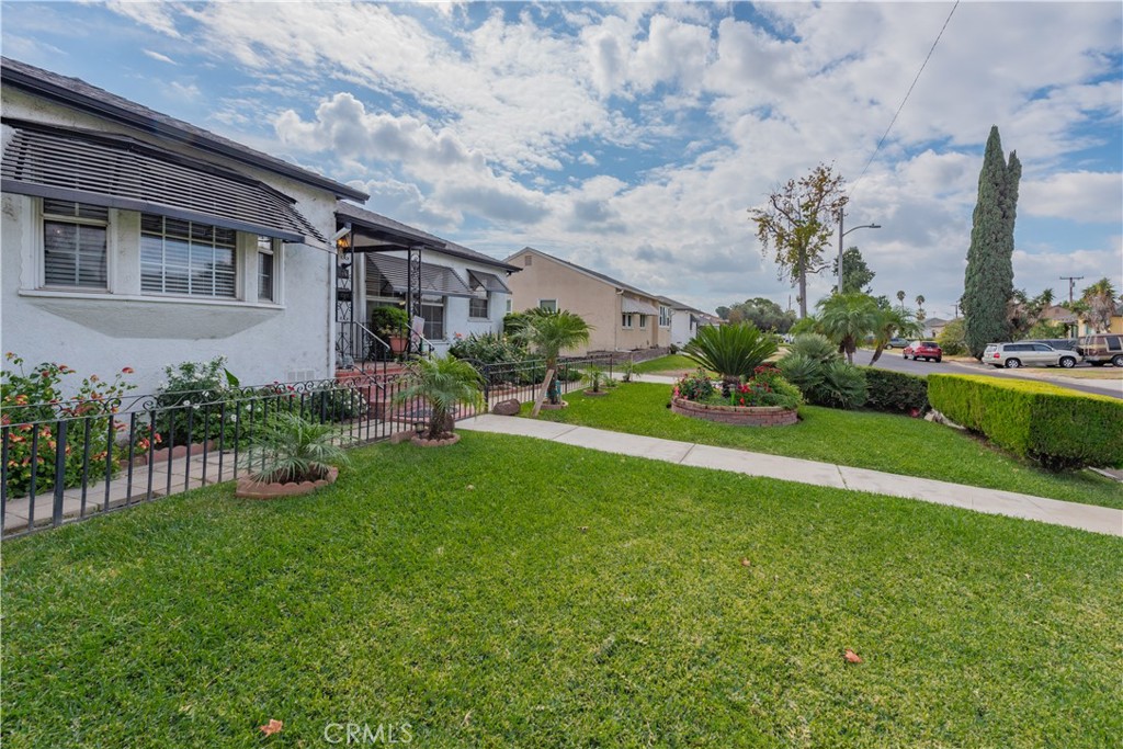 4660 Whitney Drive Property Photo 7