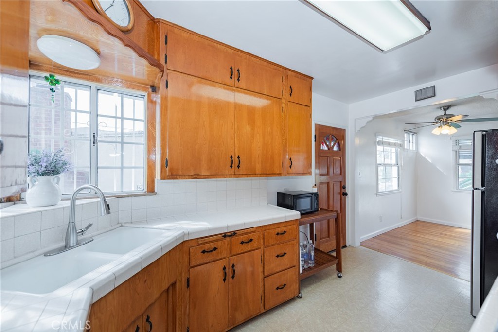 4660 Whitney Drive Property Photo 18