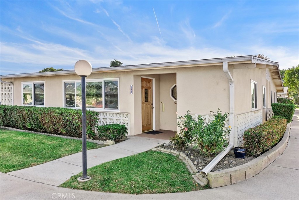 13681 Cedar Crest 93g 5-93g Property Photo 1