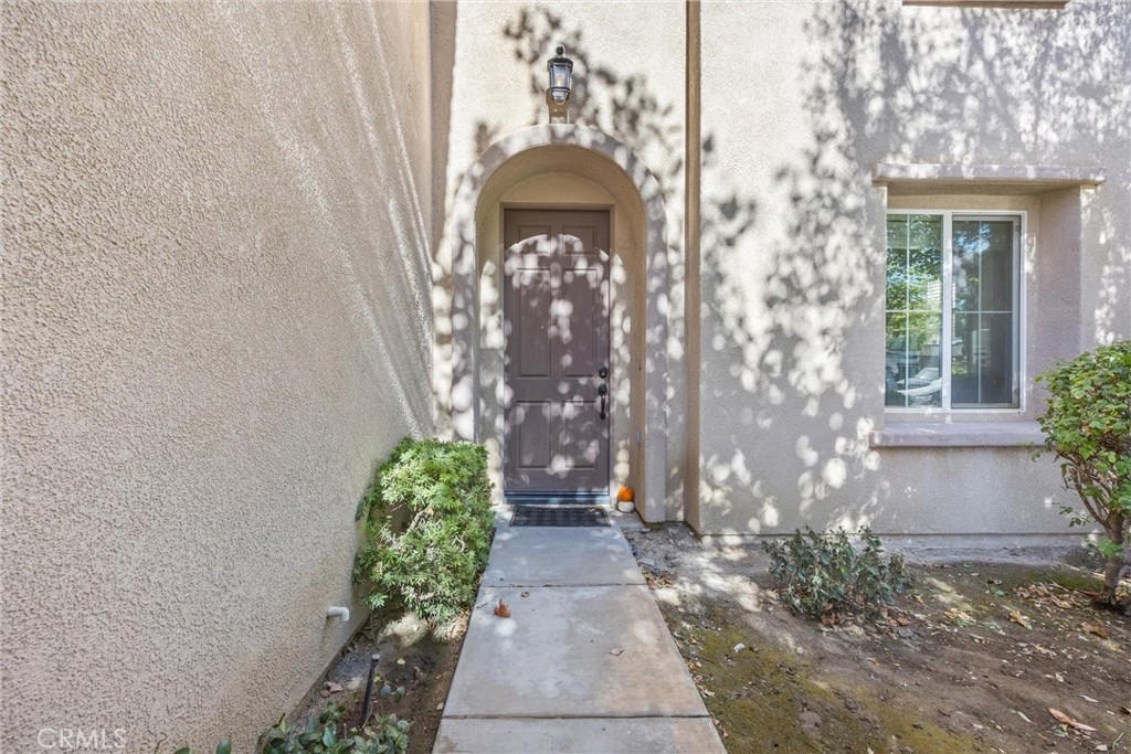 5500 Woodard Ridge Drive Property Photo 5