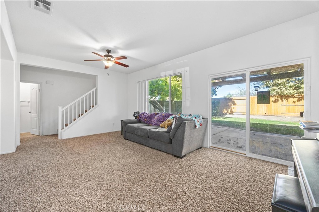 5500 Woodard Ridge Drive Property Photo 6