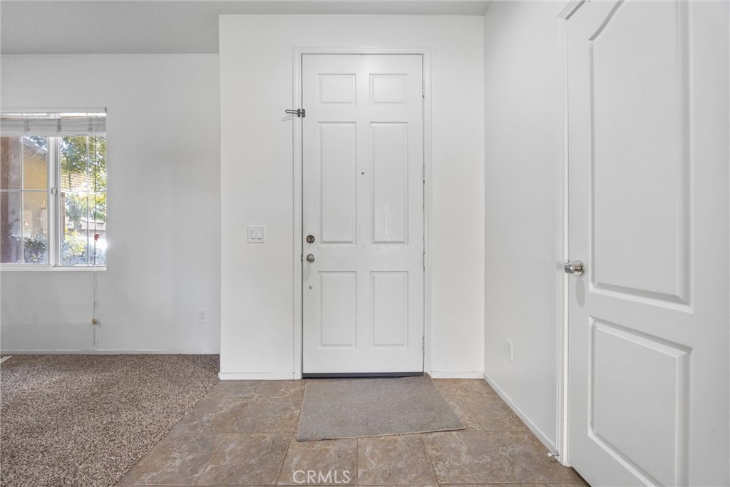 5500 Woodard Ridge Drive Property Photo 7