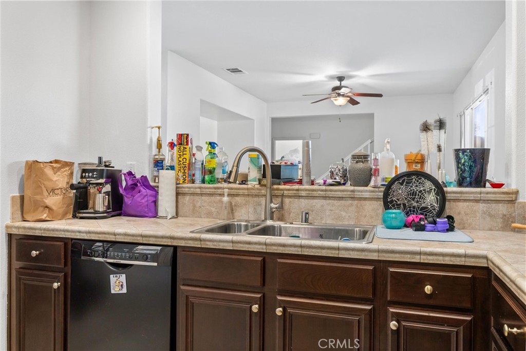 5500 Woodard Ridge Drive Property Photo 11