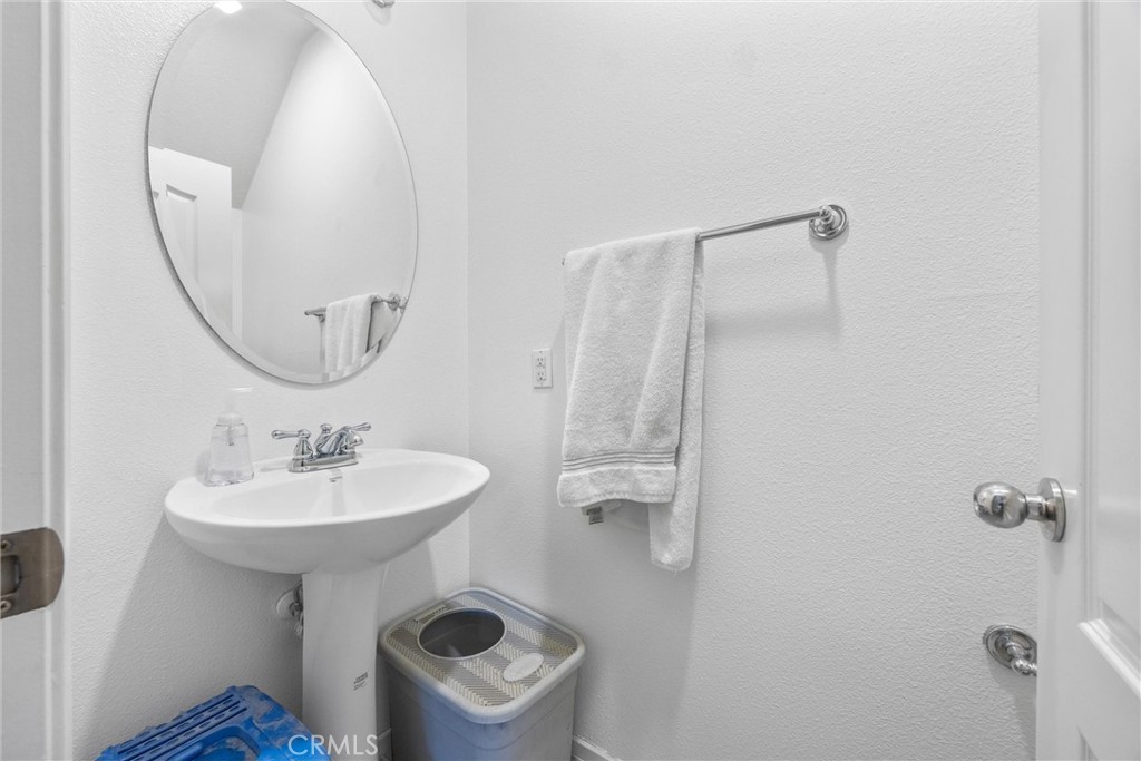 5500 Woodard Ridge Drive Property Photo 12