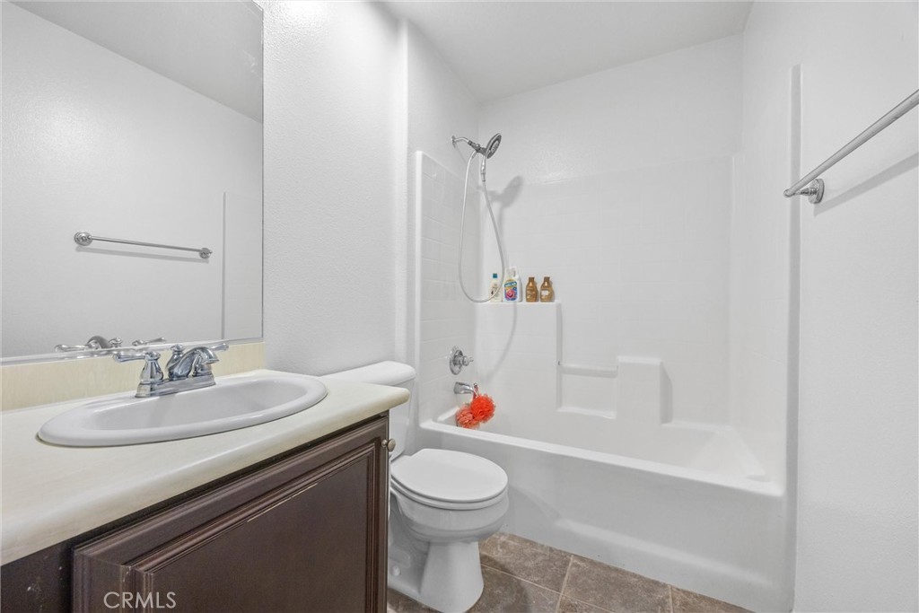 5500 Woodard Ridge Drive Property Photo 15