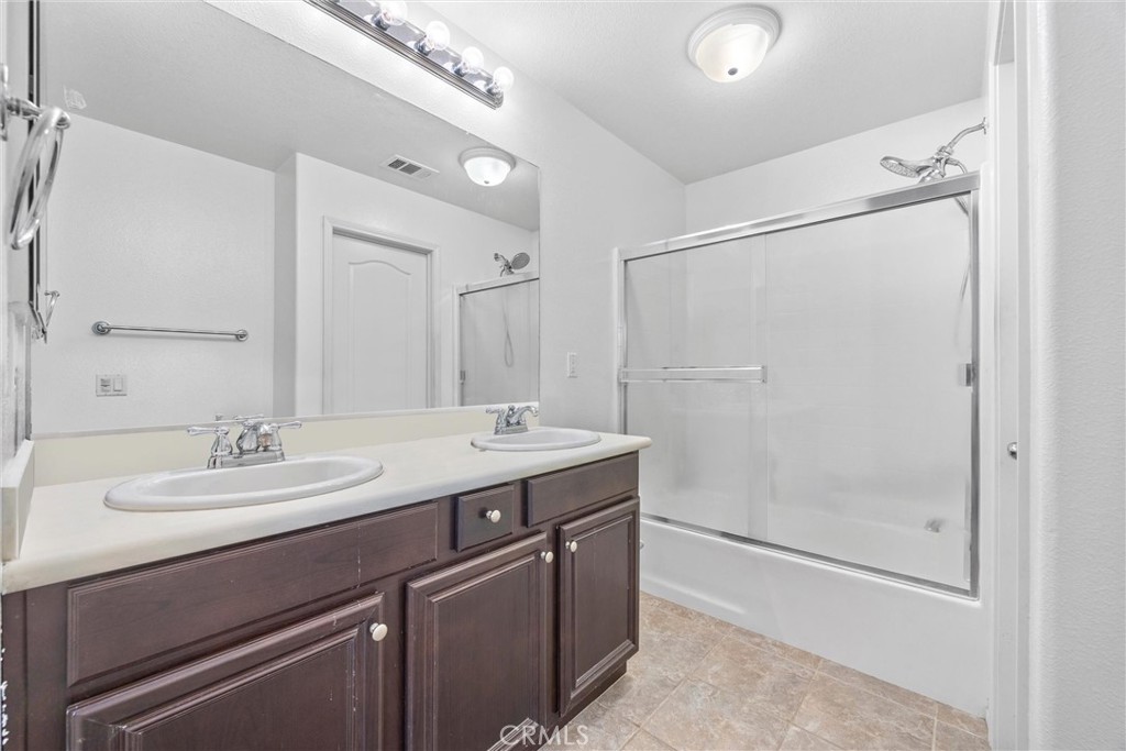 5500 Woodard Ridge Drive Property Photo 18