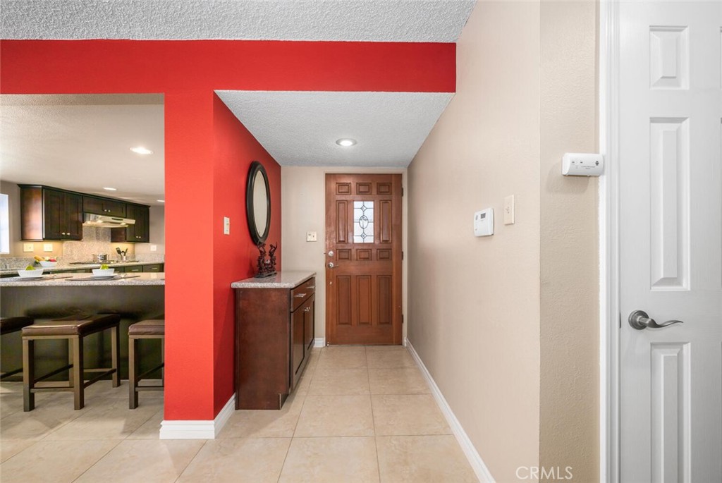 1907 W Orange Property Photo 4