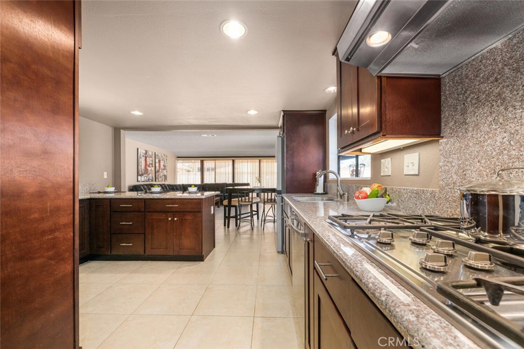 1907 W Orange Property Photo 15