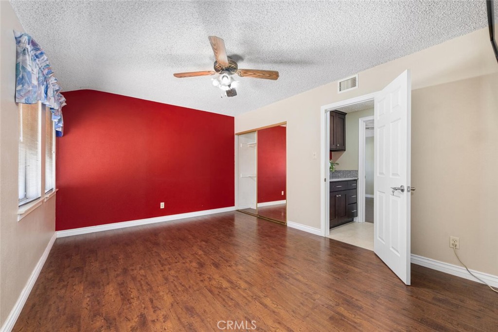 1907 W Orange Property Photo 33