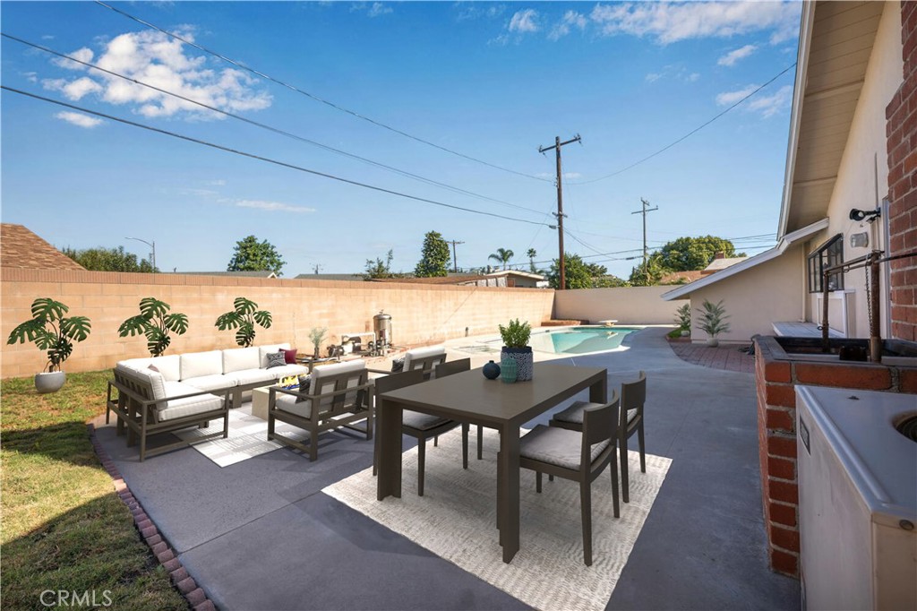 1907 W Orange Property Photo 38