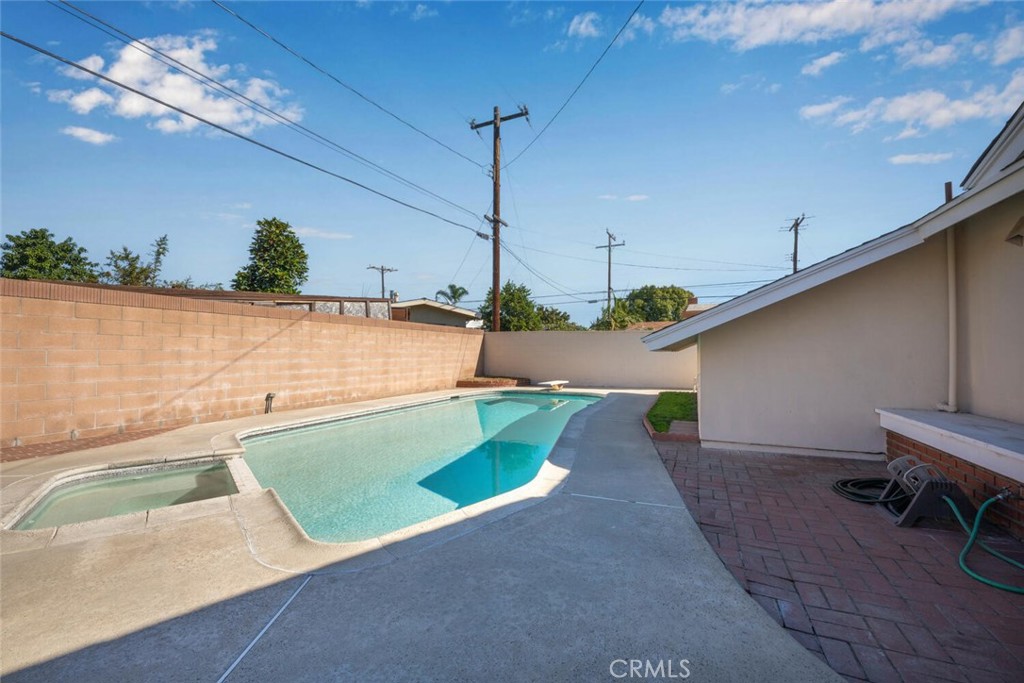 1907 W Orange Property Photo 39