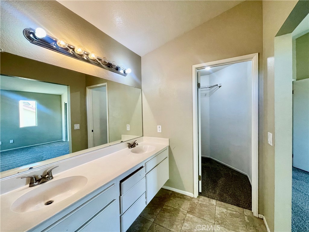 1663 E Avenue J 5 Property Photo 19