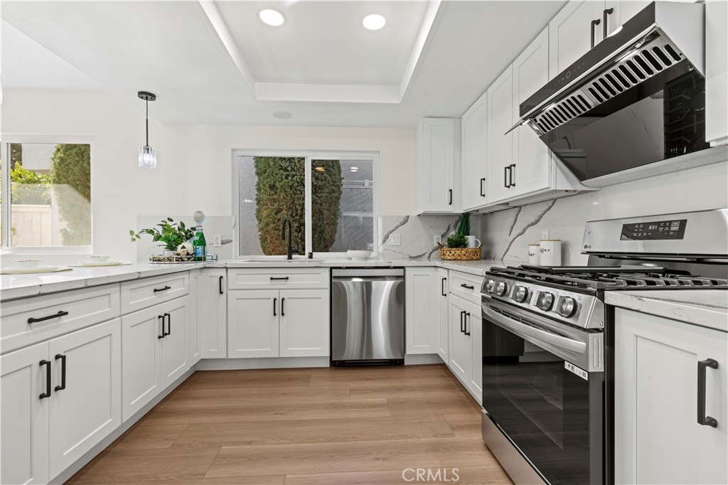 28 Birdsong Property Photo 15